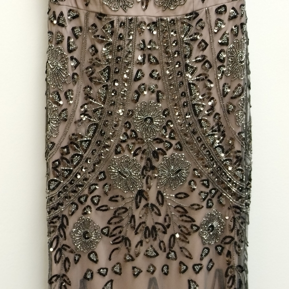 COPY - Oleg Cassani, bronze beaded gown size 6 - Picture 3 of 4